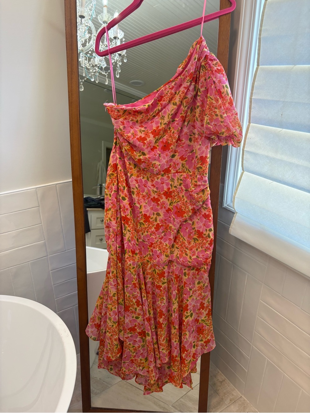 ASTR the label Santorini One-Shoulder Pink Floral Midi Dress size M like new - Picture 4 of 6